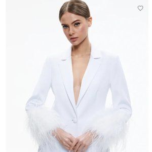 Yona Boxy Feather Blazer
